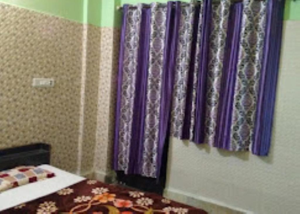 Maatu Shri Comfort Stay-Guest House Mathura Exteriör bild